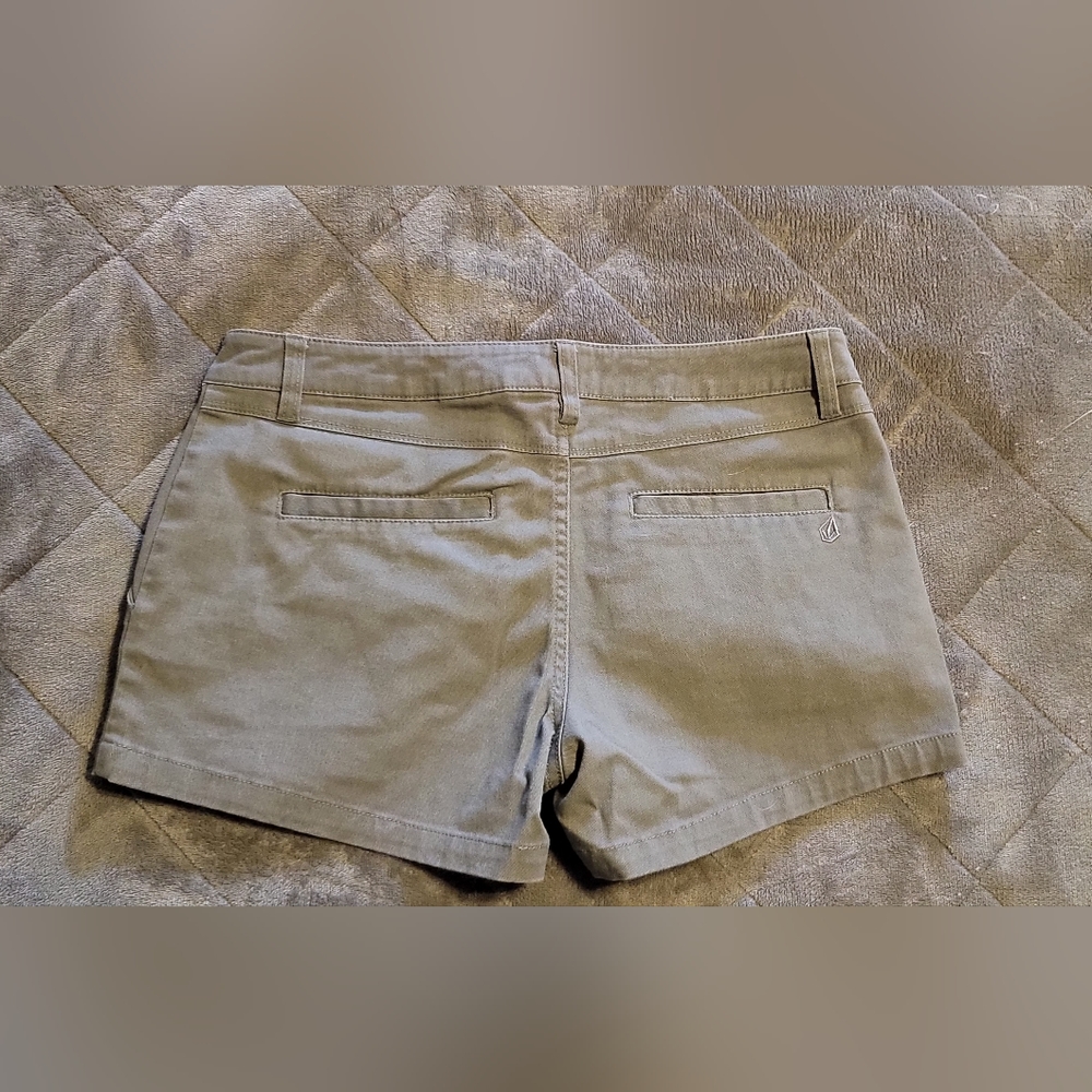 Womens Volcom shorts